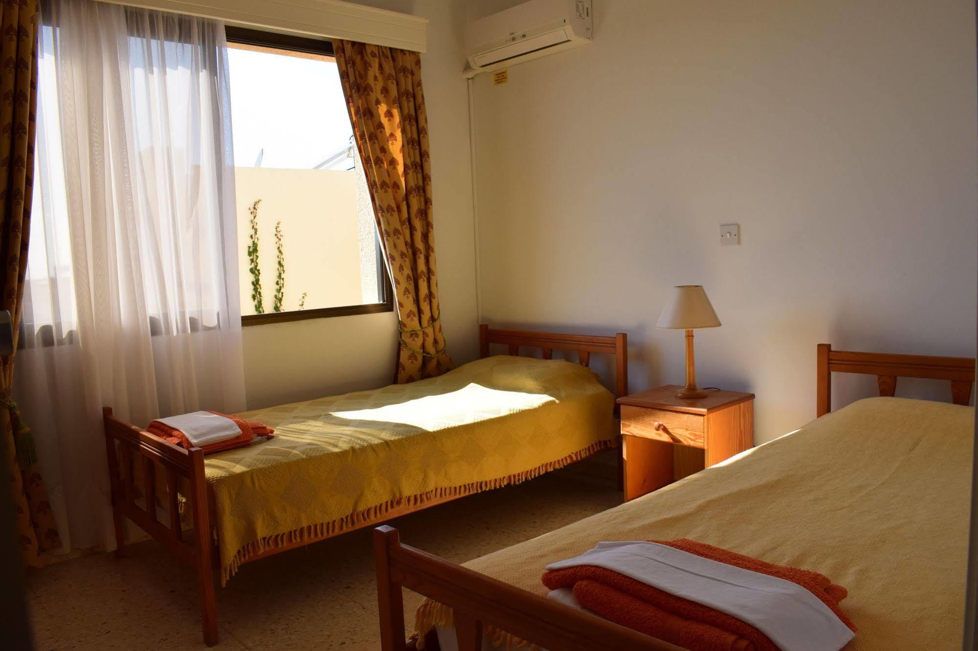 Dimma Seaside Houses Paphos Ngoại thất bức ảnh